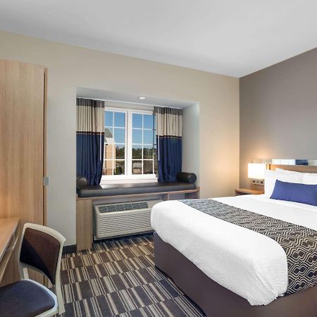 Microtel Inn Suites By Wyndham Саут-Хилл Экстерьер фото