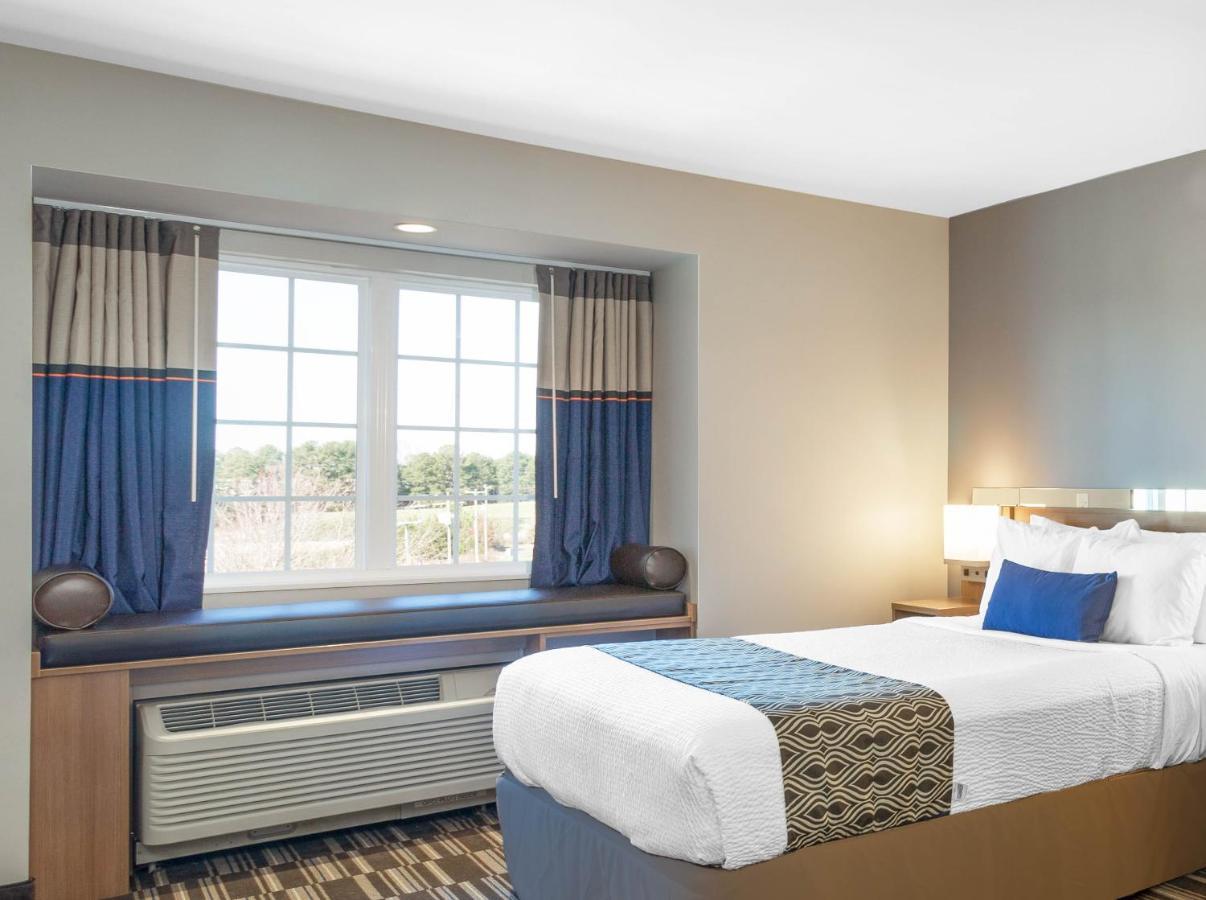 Microtel Inn Suites By Wyndham Саут-Хилл Экстерьер фото